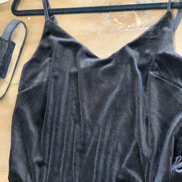 Velvet jumper suit with pockets - Picture 10 of 14